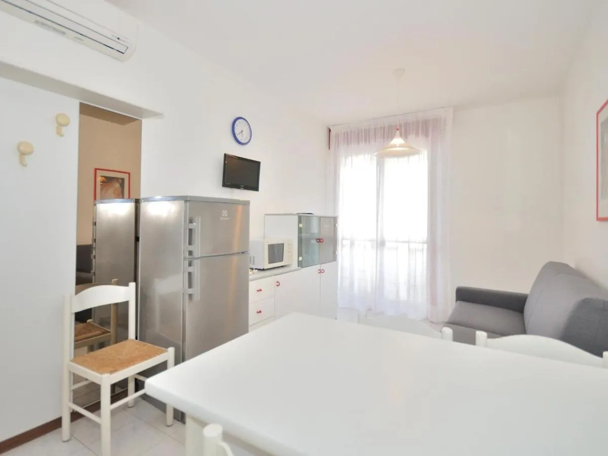 Modern Two-Room Apartment Condominio Nautilus Bibione Holiday home
