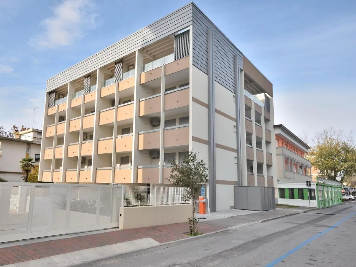 Modern Two-Room Apartment Condominio Nautilus Bibione